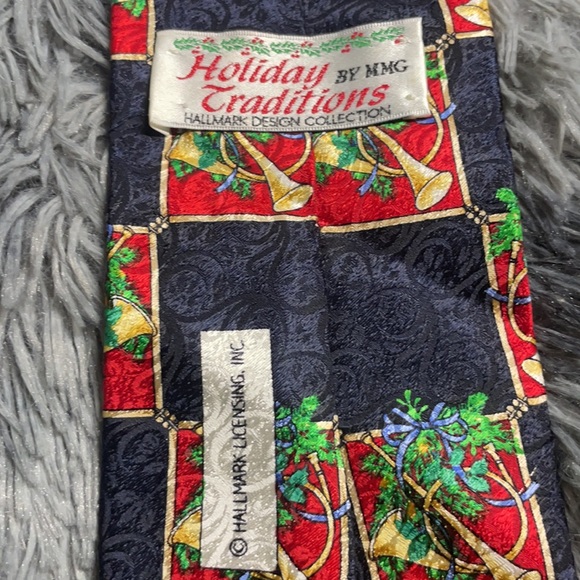 Holiday traditions by MMG homework design collection tie - Picture 2 of 4